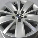 1x oriģināls VW Sharan 7N alumīnija disks, 16 collas, ET33, 7N0601025A, ar pulverkrāsas pārklājumu