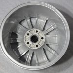 1x oriģināls VW Sharan 7N alumīnija disks, 16 collas, ET33, 7N0601025A, ar pulverkrāsas pārklājumu