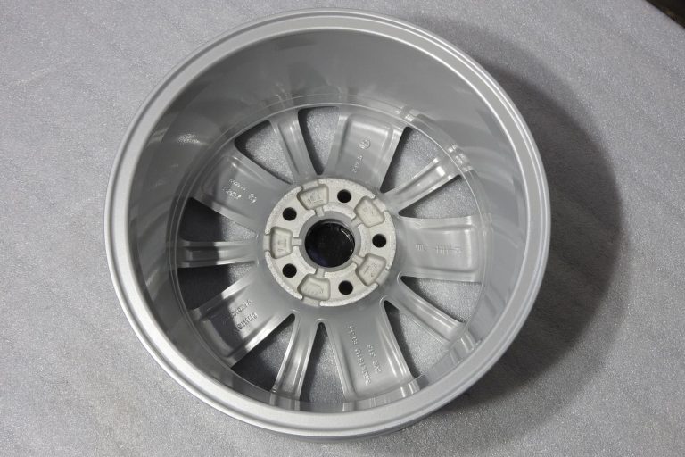 1x oriģināls VW Sharan 7N alumīnija disks, 16 collas, ET33, 7N0601025A, ar pulverkrāsas pārklājumu