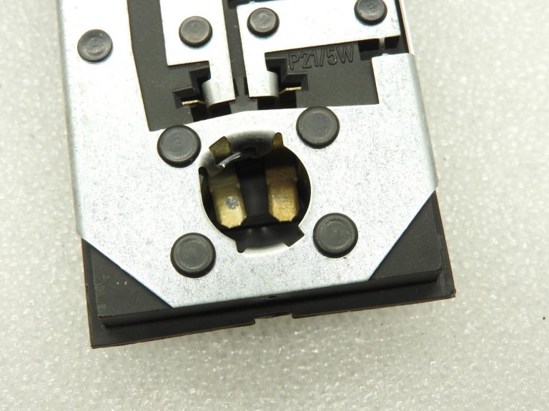 MINI R50 R53 lampiņu turētājs (kreisais, labais, aizmugurējais) pirms facelifta 2001–2004 63216916395