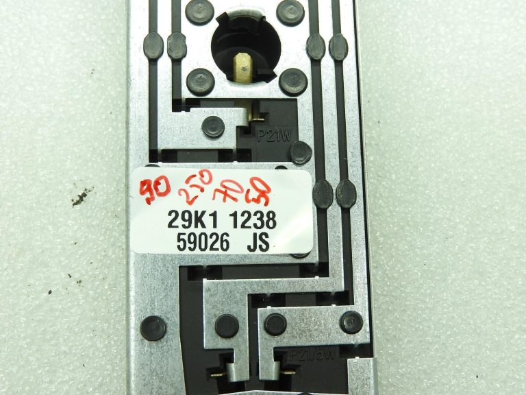 MINI R50 R53 lampiņu turētājs (kreisais, labais, aizmugurējais) pirms facelifta 2001–2004 63216916395