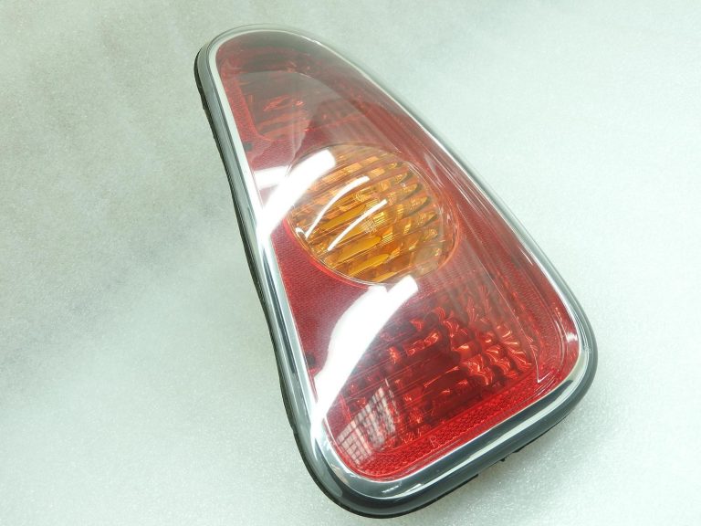 MINI R50 R53 labais aizmugurējais lukturis (pirms facelifta) 2001–2004 Aizmugurējais lukturis 63216935784