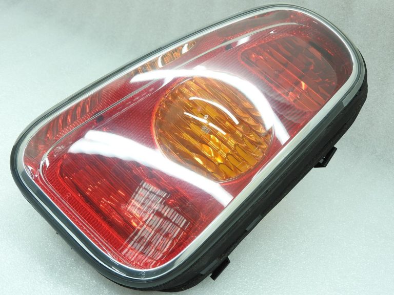 MINI R50 R53 labais aizmugurējais lukturis (pirms facelifta) 2001–2004 Aizmugurējais lukturis 63216935784