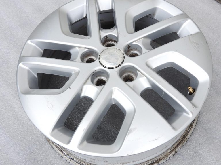 1x oriģināls „Opel Vivaro B“ un „Renault Trafic III“ alumīnija disks, 17 collas, ET50, 403007968R