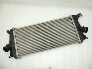 Chrysler Grand Voyager V starpdzesētājs (Intercooler) 4677732AD OEM