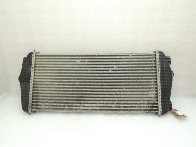 Chrysler Grand Voyager V starpdzesētājs (Intercooler) 4677732AD OEM