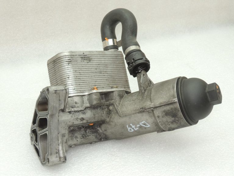 BMW E60 E61 530d M57N2 eļļas filtra korpuss, eļļas dzesētājs, siltummainis 11427805408 OEM
