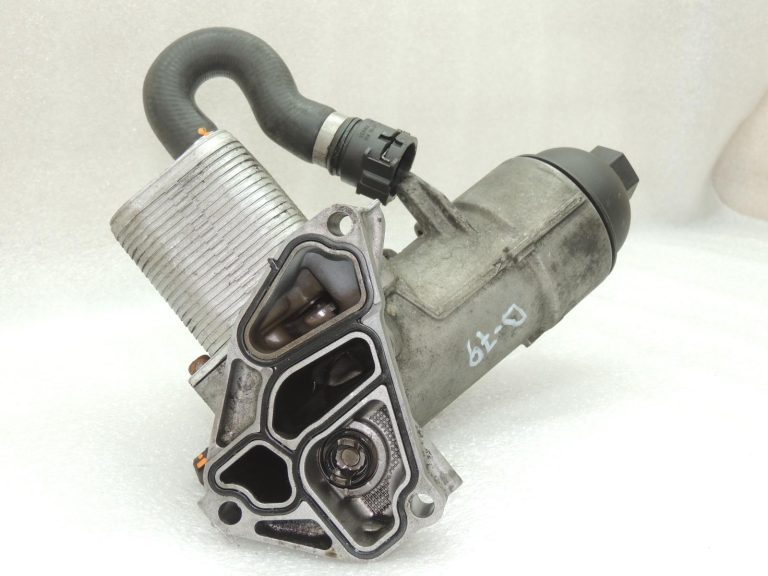 BMW E60 E61 530d M57N2 eļļas filtra korpuss, eļļas dzesētājs, siltummainis 11427805408 OEM
