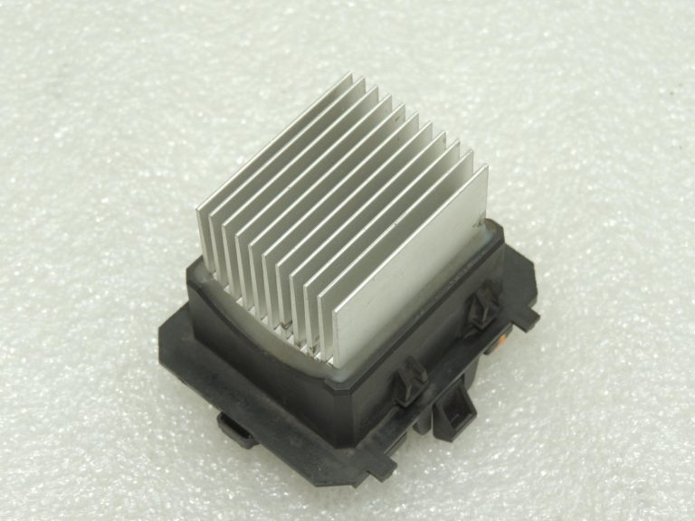 OEM Opel Vivaro B Renault Trafic III ventilatora regulētāja rezistors 95517552