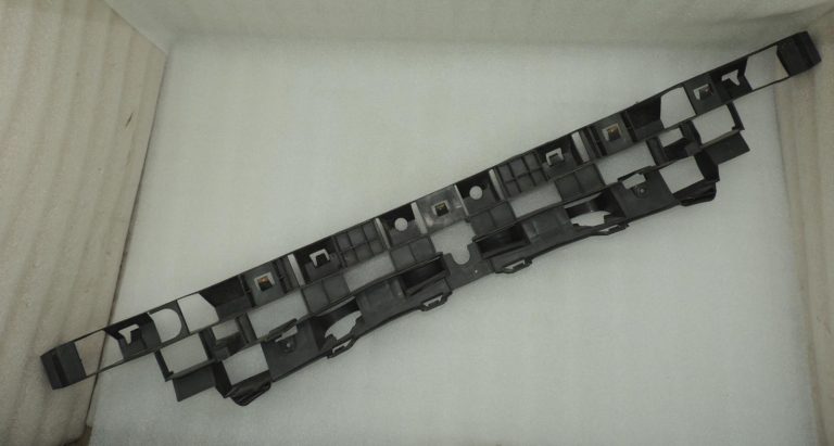 OEM Opel Vivaro B Renault Trafic III priekšējā bufera kronšteins 93450026
