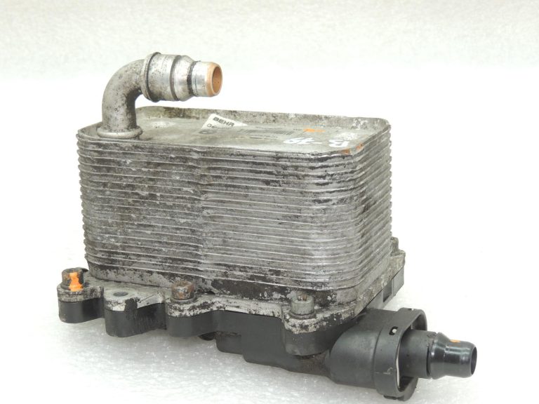 BMW E60 E61 530d automātiskās pārnesumkārbas eļļas dzesētāja siltummainis 17217803830 OEM