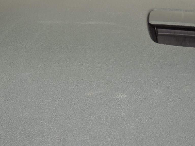 OEM Opel Vivaro B Renault Trafic III cimdu nodalījums 93454260