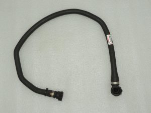 BMW E60 E61 530d M57N2 dzesēšanas šķidruma caurule (apakšējā radiatora caurule) 17127796273