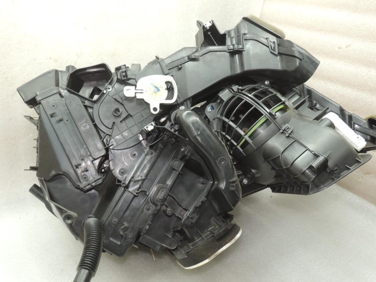 OEM Opel Vivaro B Renault Trafic III ventilatora korpusa sildītāja šļūtene 95527436