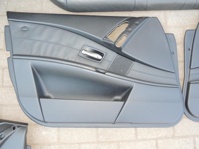 BMW E60 E61 ādas apdare — melna „Dakota“ āda, LCSW sporta sēdekļi ar elektrisko regulēšanu