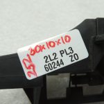 OEM Opel Vivaro B Renault Trafic III ārējā durvju roktura kronšteins, priekšā pa labi