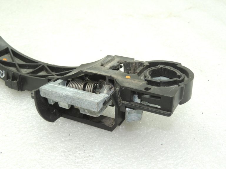 OEM Opel Vivaro B Renault Trafic III ārējās durvju roktura kronšteins 806075481R
