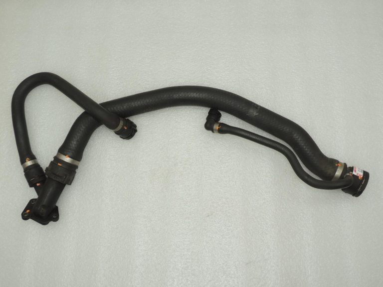 BMW E60 E61 530d M57N2 dzesēšanas šķidruma caurule apkurei 17127787449