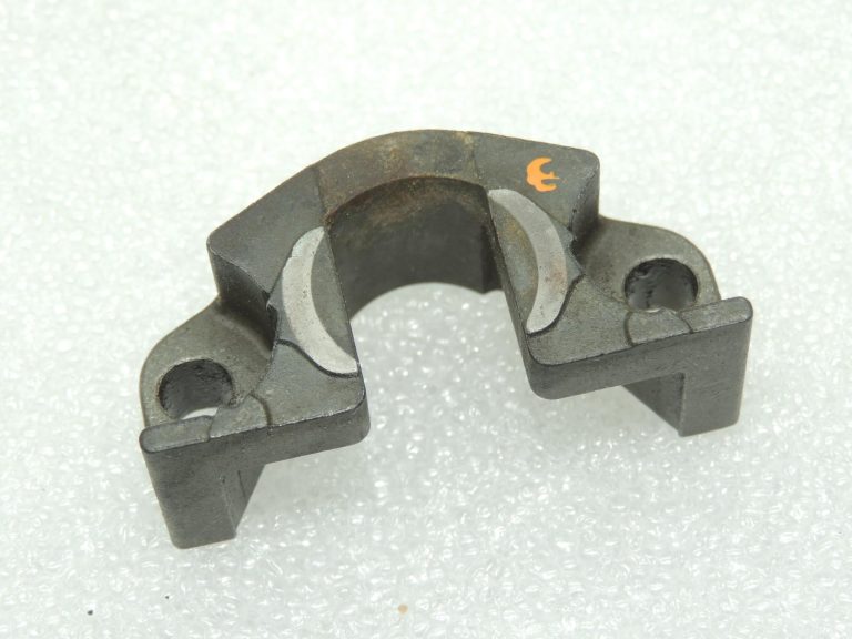 BMW E60 E61 E90 degvielas iesmidzinātāja turētājs, fiksācijas skava, atloks 13537792722 7792722 OEM