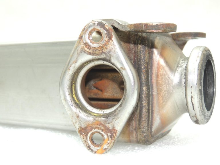 BMW E60, E61, E90, E91 AGR dzesētājs, izplūdes gāzu dzesētājs 11717794245 7794245 OEM