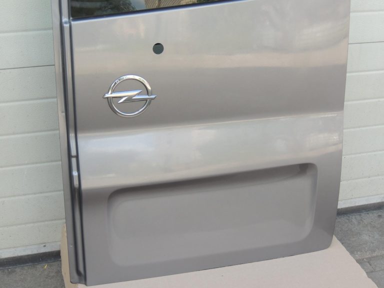 Opel Vivaro B aizmugurējās durvis, labā puse, 2010. gads, Cassiopeia pelēks, 95521755, OEM