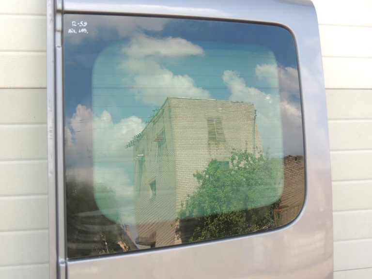 Opel Vivaro B aizmugurējās durvis, labā puse, 2010. gads, Cassiopeia pelēks, 95521755, OEM