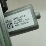 OEM Opel Vivaro B Renault Trafic III logu pacēlāja motors (labais) 93867657