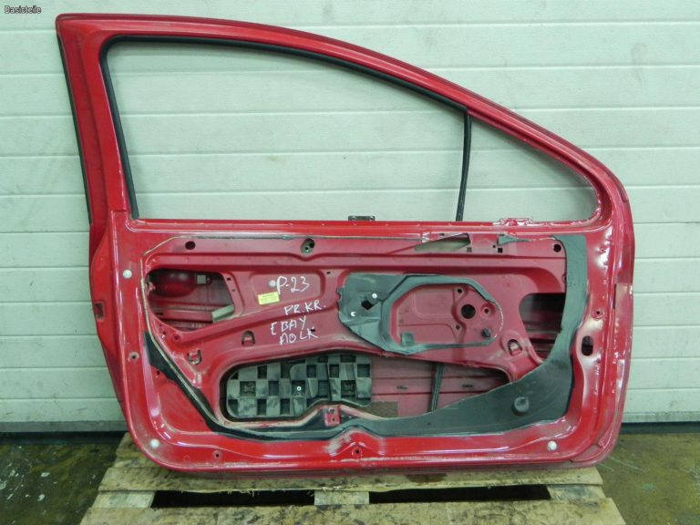 Peugeot 307 3 durvju priekšējās kreisās durvis Krāsa Sarkana KKN Durvju priekšējās kreisās durvis
