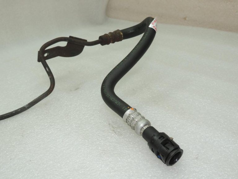 BMW E60 E61 530d M57N2 stūres hidrauliskā caurule (atgriezes caurule) 32416766413 OEM