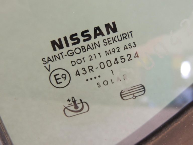 Oriģināls Nissan Navara D40M aizmugurējās durvis, stikls, kreisā puse, OE 82263EB320, 3.0 dCi V6