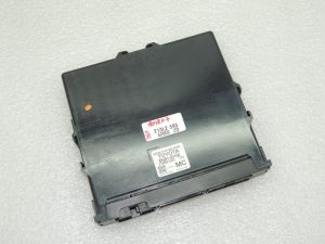 Oriģināls „Toyota Corolla E210“ Start-Stop vadības bloks OE 8926102150 1,2 Turbo