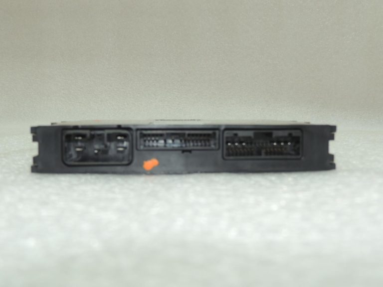 Oriģināls „Toyota Corolla E210“ Start-Stop vadības bloks OE 8926102150 1,2 Turbo
