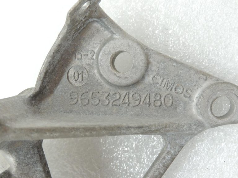 Volvo V40 Cross Country 1.6 D2 Halter ģenerators, gaisa kondicionētājs 31216162 D4162T
