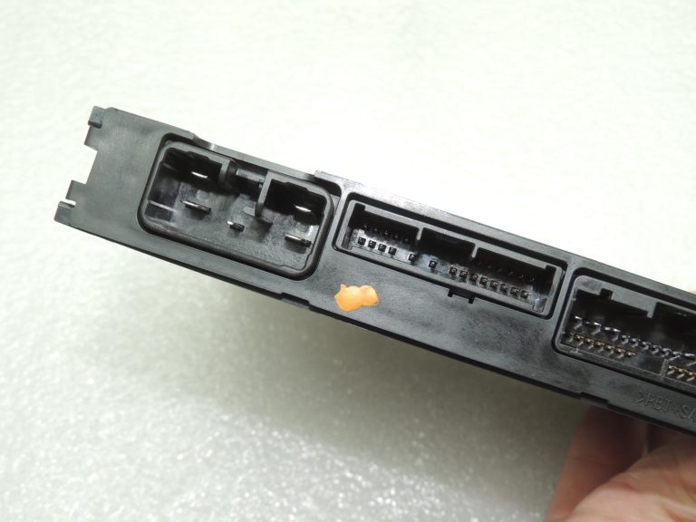 Oriģināls „Toyota Corolla E210“ Start-Stop vadības bloks OE 8926102150 1,2 Turbo