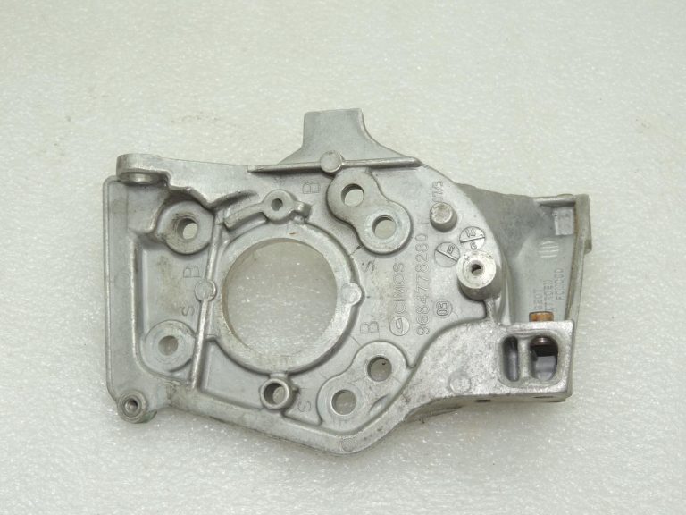 Volvo V40 CC 1.6 D2 degvielas iesmidzināšanas sūknis 31336957 D4162T oriģināls