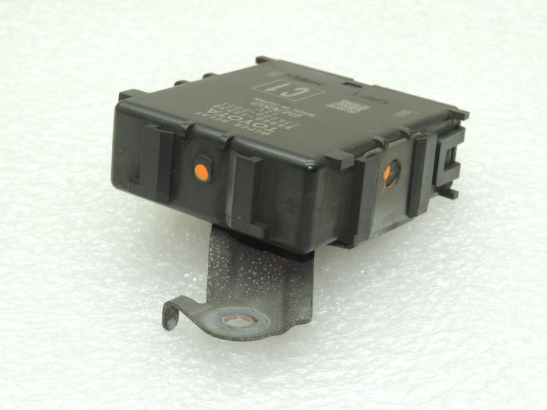 Oriģināls „Toyota Corolla E210” stikla tīrītāju releja vadības bloks OE 8594012230 1.2T