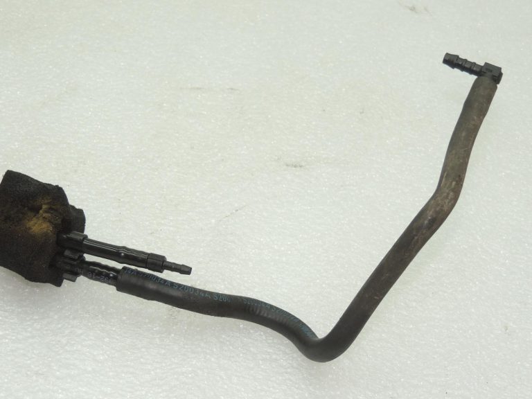 BMW E60 E61 530d M57N2 vakuuma caurule dzinēja balstam 22116773708 OEM