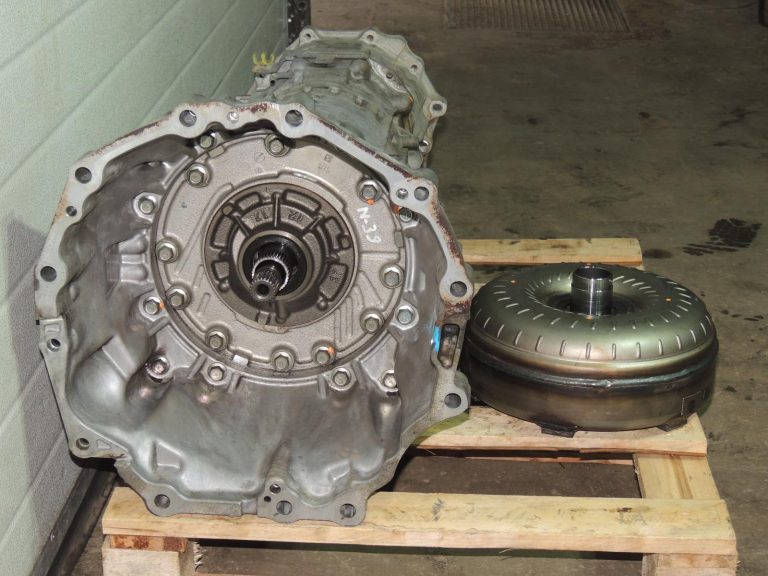 Nissan Navara II D40 3.0DCi V6 V9X Automātiskā transmisija 31020X689C 31020-X689C 31020-X689C