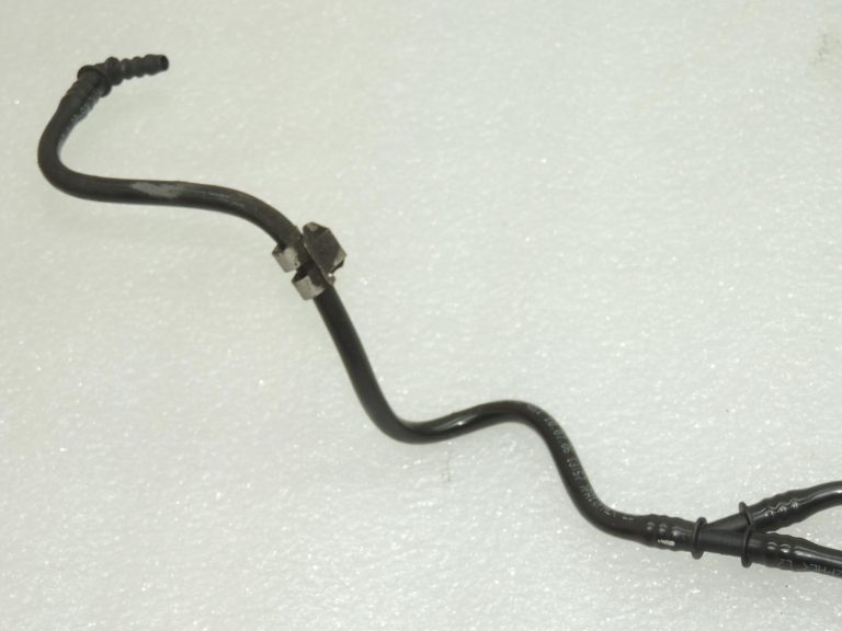 BMW E60 E61 530d M57N2 vakuuma caurule dzinēja balstam 22116773708 OEM