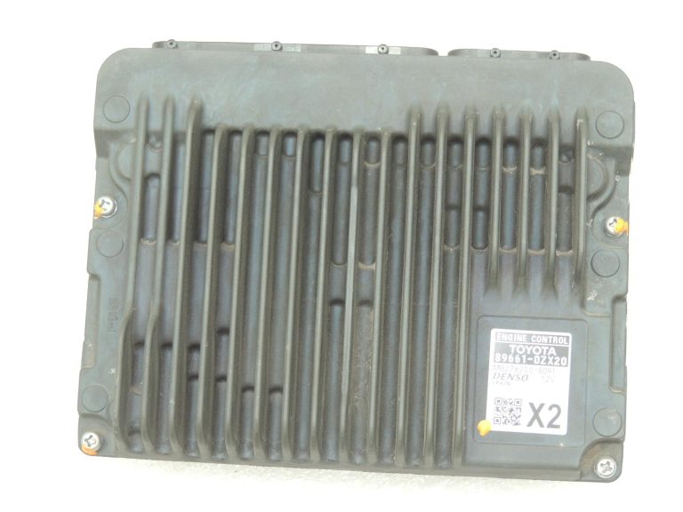Oriģināls „Toyota Corolla E210” dzinēja vadības bloks „Denso” OE 89661-0ZX20 1,2 Turbo