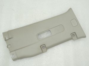 Oriģināls „Nissan Navara D40“ B-staba apdare (augšā pa labi) OE 769134X00A