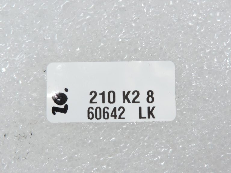 Nissan Navara II D40 USB AUX ligzda 280235X00A