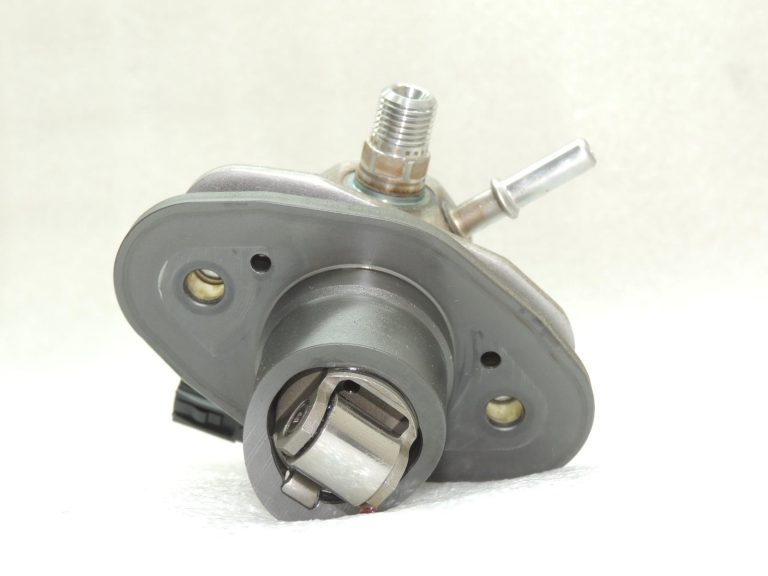 Toyota 1,2 Turbo NRE210 NGX50 augstspiediena benzīna sūknis 23101-47020 oriģināls