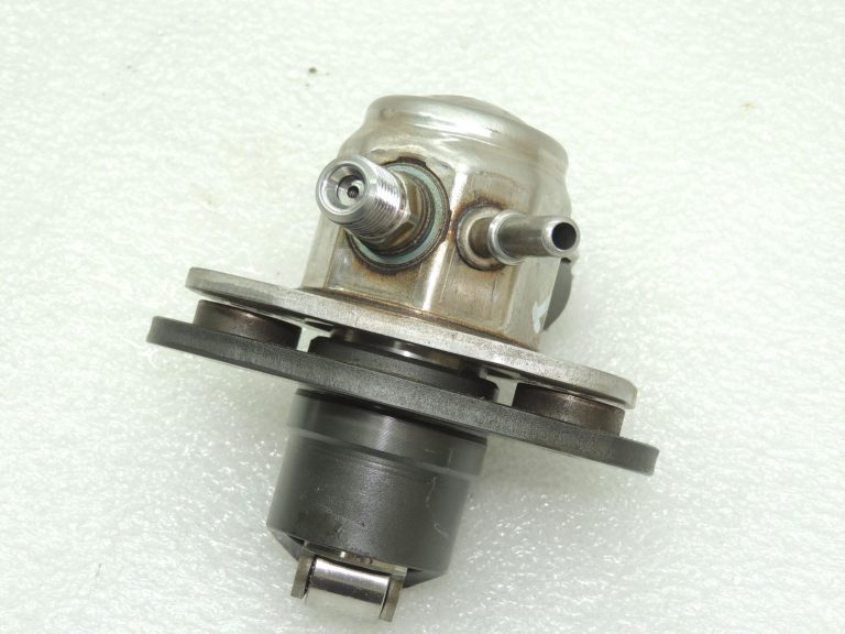 Toyota 1,2 Turbo NRE210 NGX50 augstspiediena benzīna sūknis 23101-47020 oriģināls