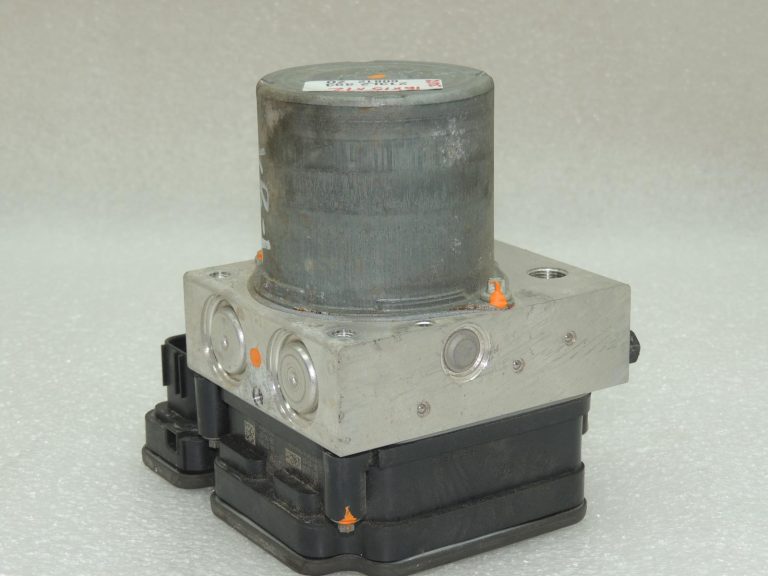 Oriģināls „Toyota Corolla E210“ ABS bloka vadības bloks OE 44050-02C70 1.2 Turbo