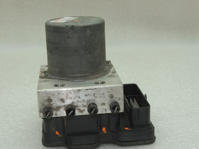 Oriģināls „Toyota Corolla E210“ ABS bloka vadības bloks OE 44050-02C70 1.2 Turbo