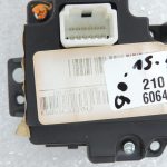Nissan Navara II D40 radio navigācijas vadības slēdzis labajā pusē