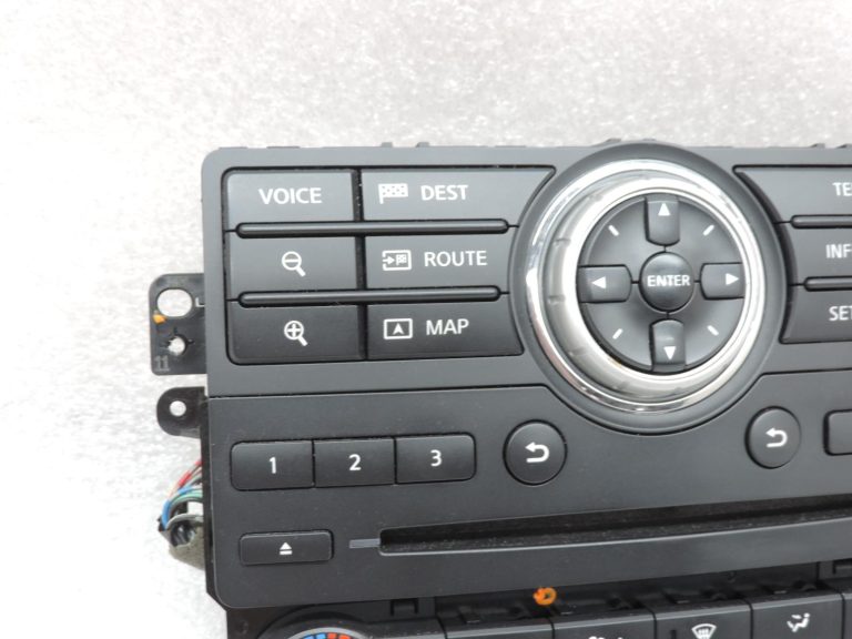 Nissan Navara II D40 klimata kontroles panelis, navigācijas sistēma, radio, instrumentu panelis 283955X00D