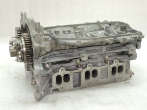 Oriģināls „Nissan Navara D40M“ cilindru galva (labā puse) OE 1104100Q1E 3.0 dCi V6