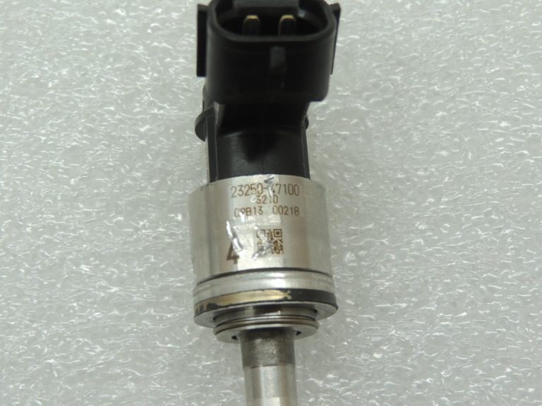 Toyota Corolla E210 1.2T degvielas iesmidzinātājs 2320947100 2325047100 OE